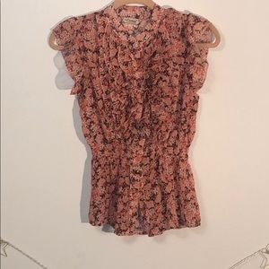 Floral peachy top